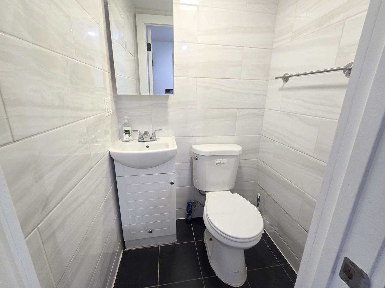 218 Withers St Apt 1a - Photo 7 of 9