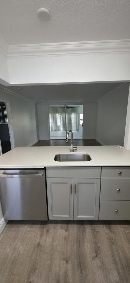 6091 Nw 61st Ave #105 - Photo 3 of 26