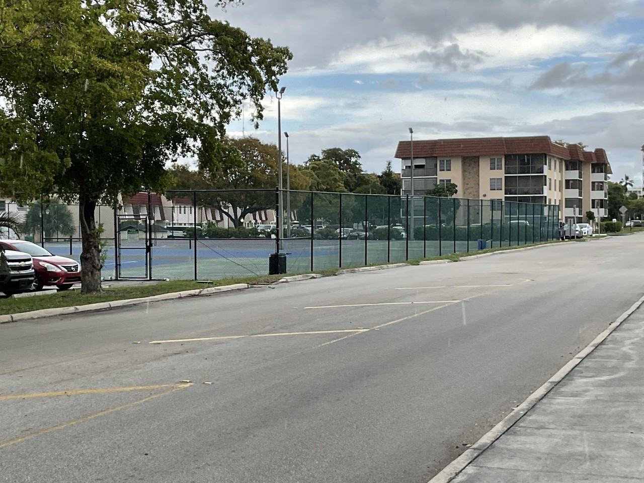 4008 Inverrary Dr #G6 - Photo 6 of 48