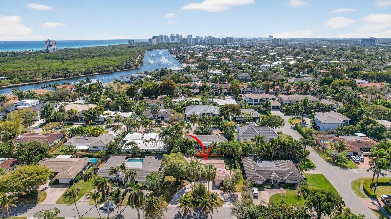 2808 Ne 22nd St - Photo 2 of 47