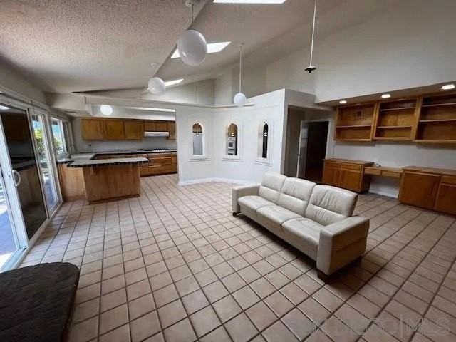 2815 Sugarman Ct - Photo 6 of 15