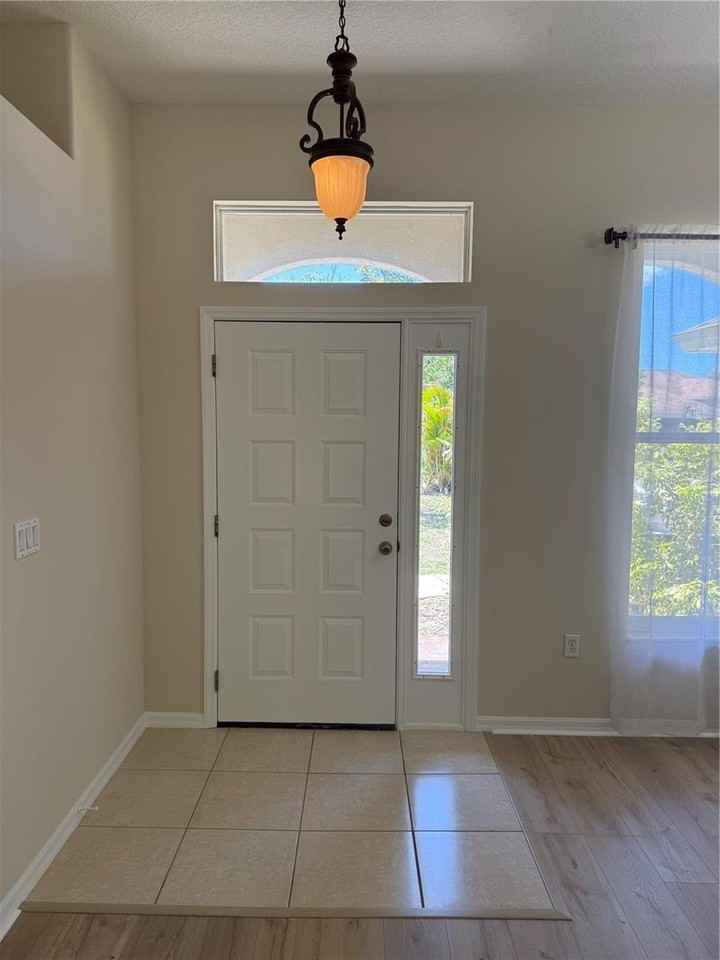 4833 Post Pointe Dr - Photo 5 of 29