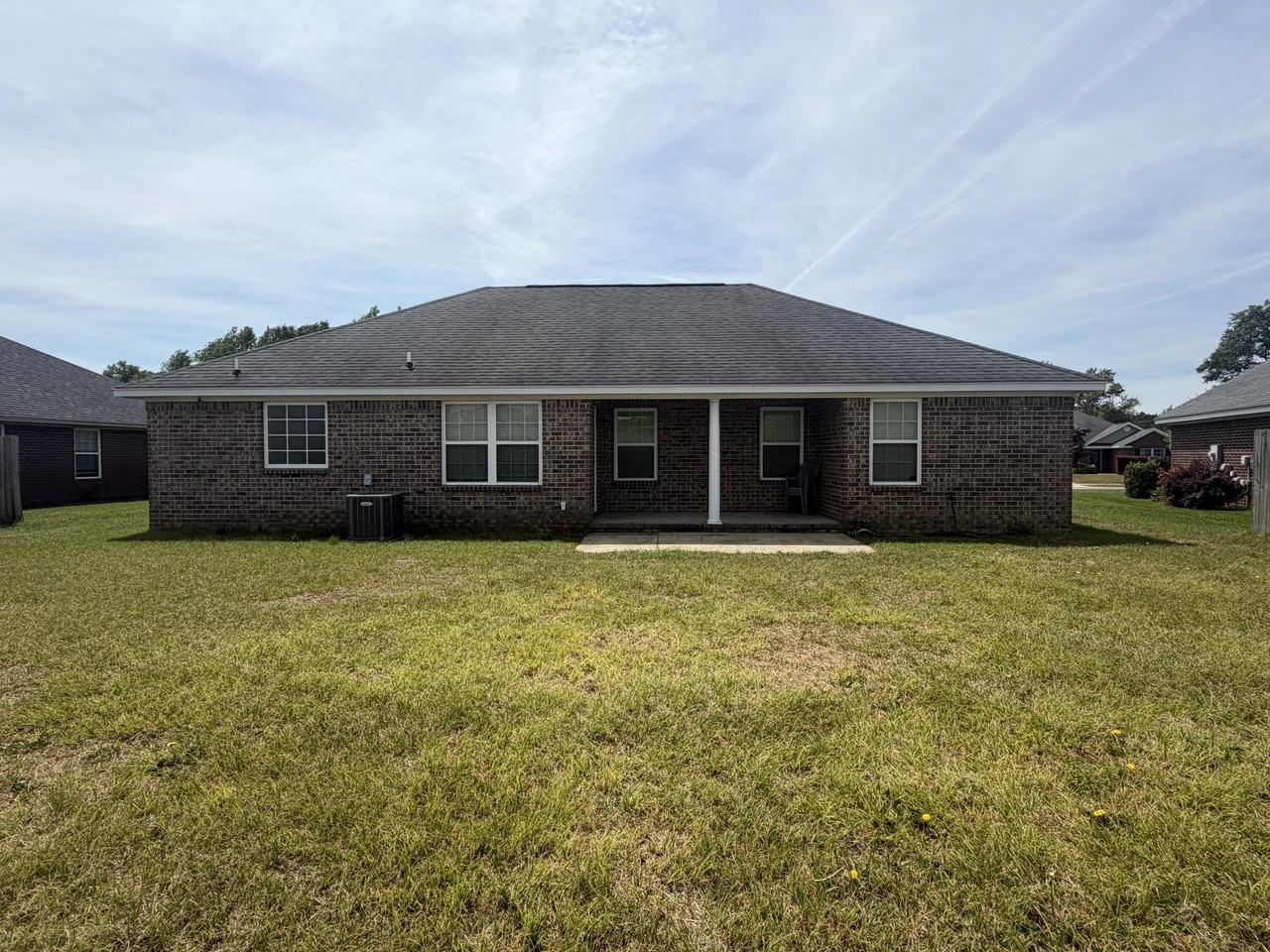 2850 Foxcroft Cir - Photo 5 of 50