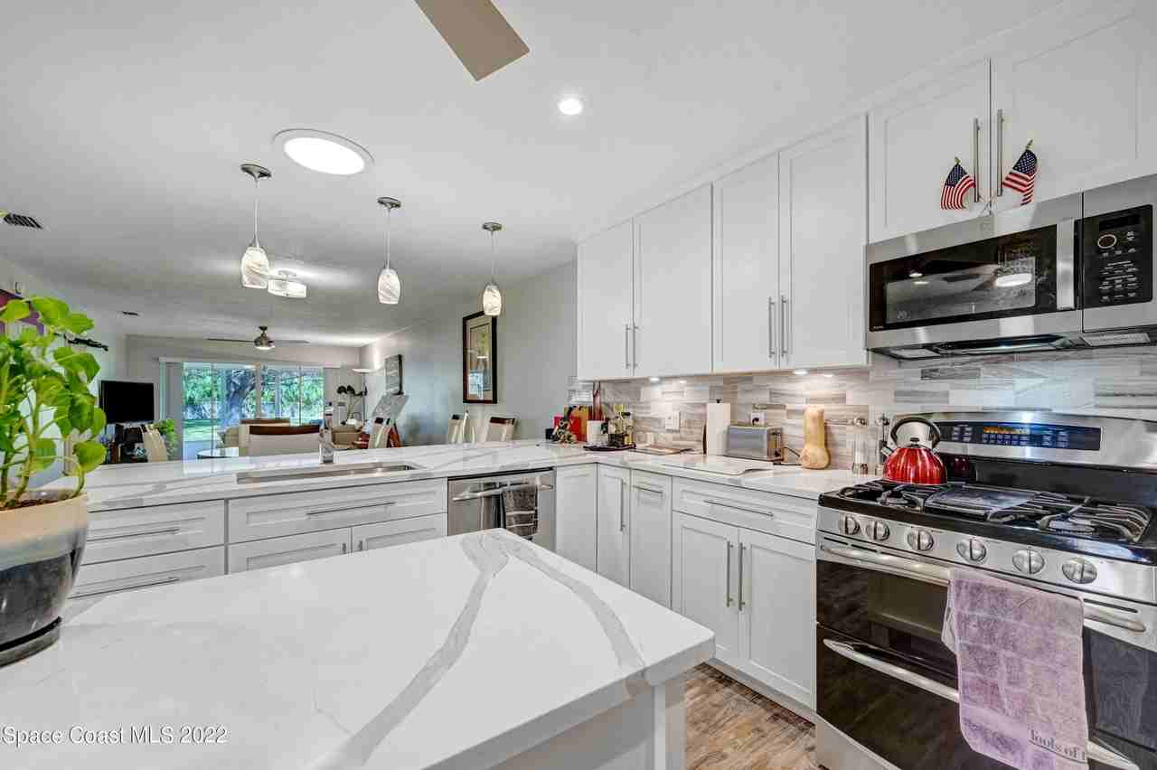 156 Plover Ln Unit 127 - Photo 7 of 40