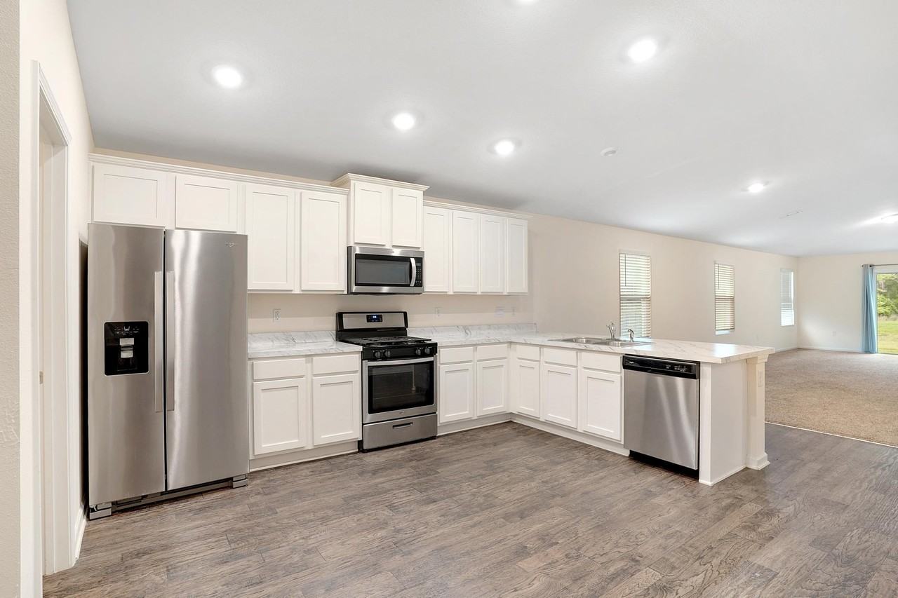 22 Caminha Rd - Photo 4 of 34