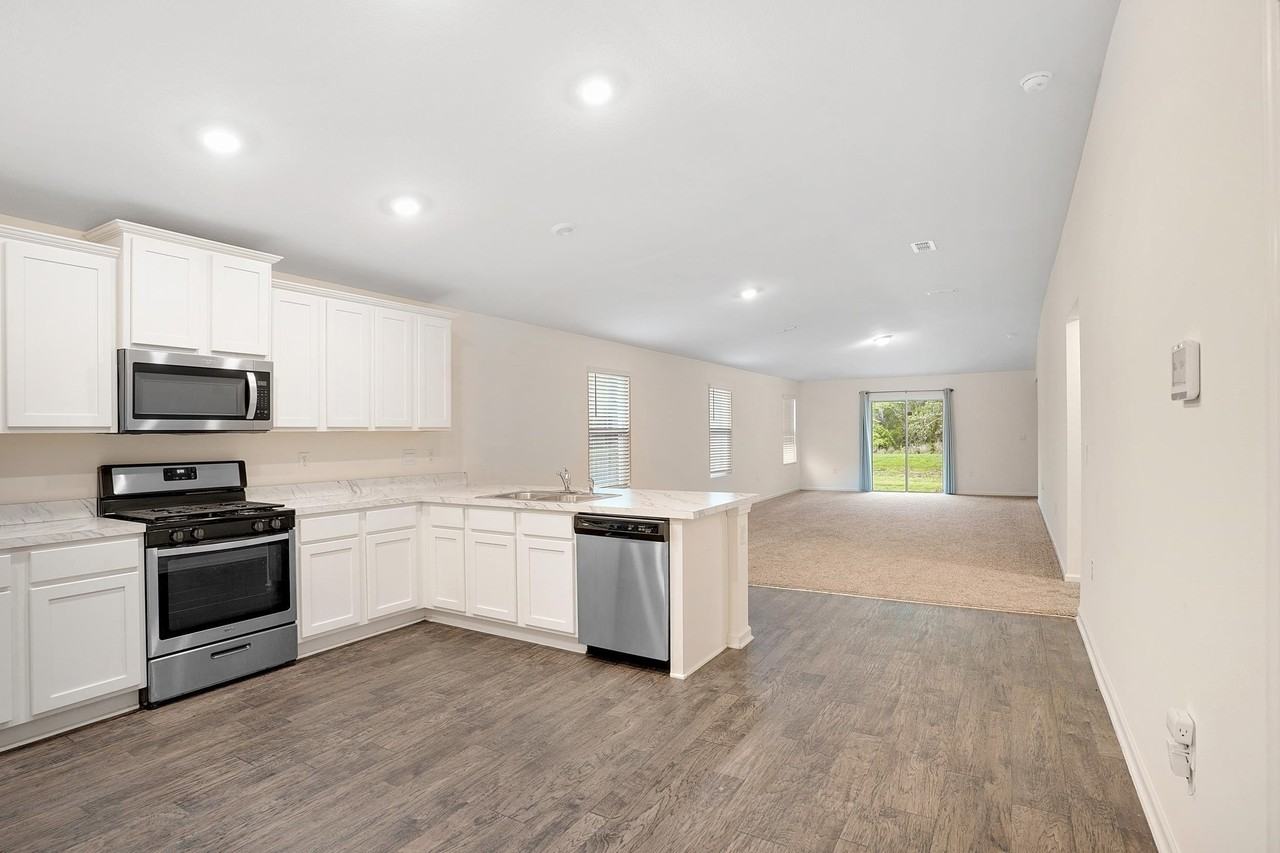 22 Caminha Rd - Photo 5 of 34