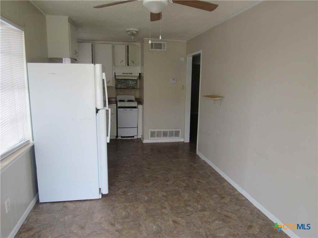 3804 Trimmier Rd Apt 2 - Photo 2 of 9