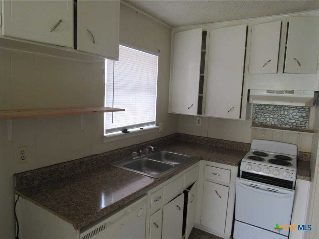 3804 Trimmier Rd Apt 2 - Photo 3 of 9