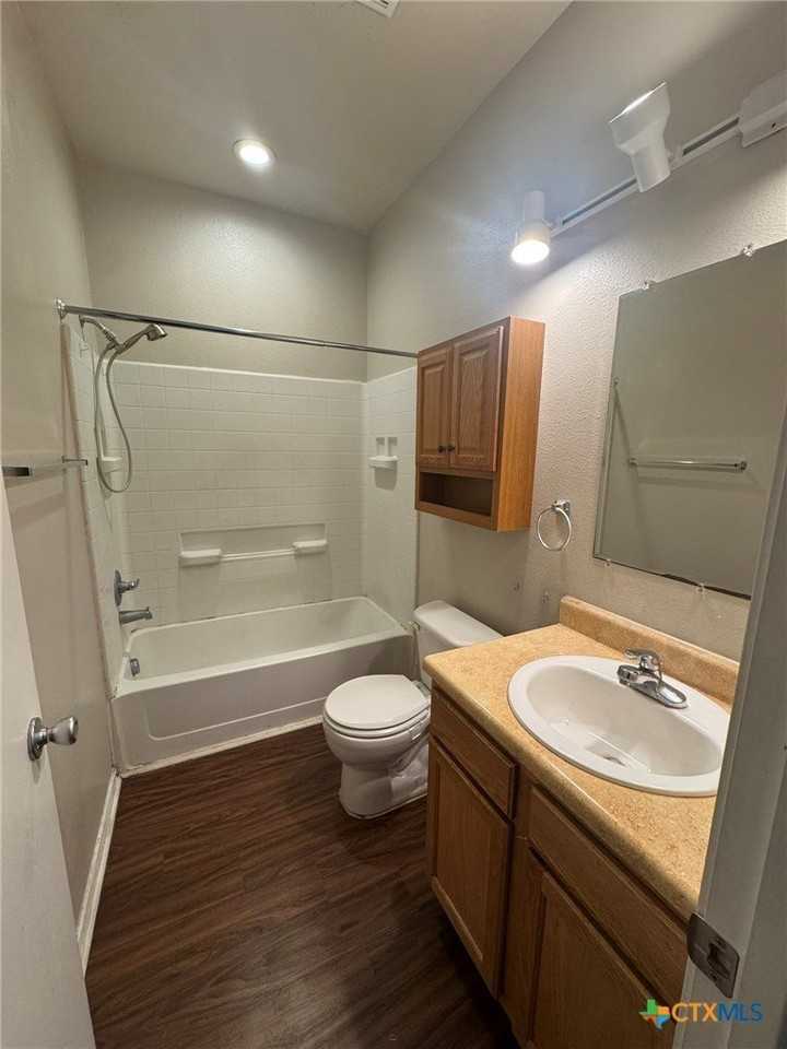 248 Rosalie Dr Unit B - Photo 7 of 13