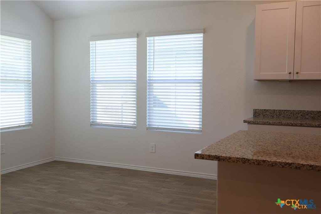 1060 Pronghorn Trl - Photo 3 of 22