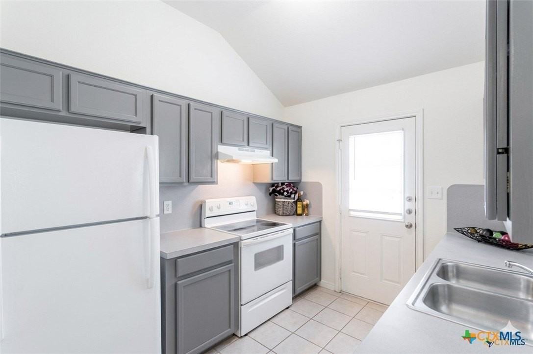 3603 Woodrow Dr Unit B - Photo 3 of 15