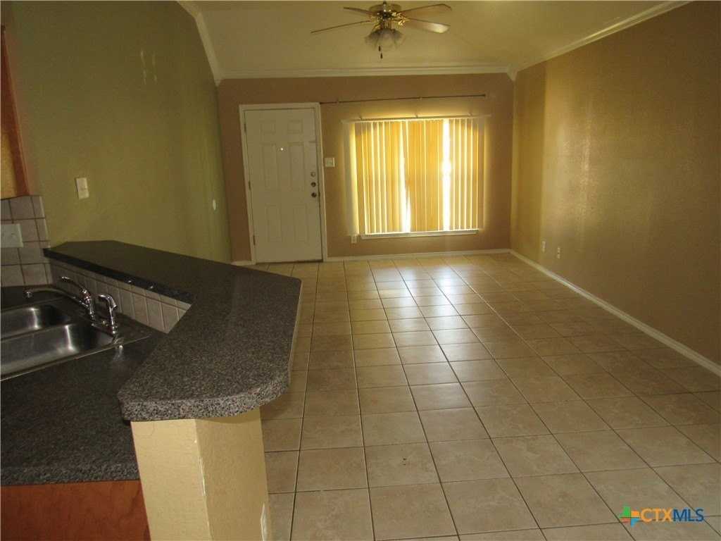 4301 Elms Run Cir Apt B - Photo 3 of 16