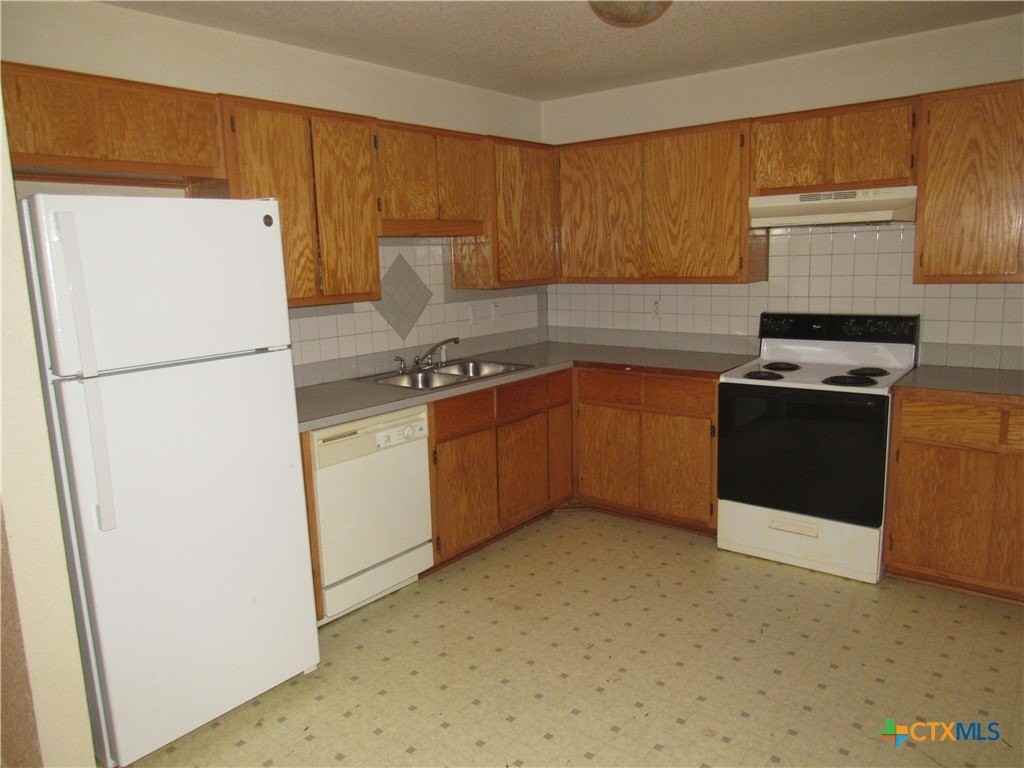 3807A Hitchrock Dr - Photo 4 of 14