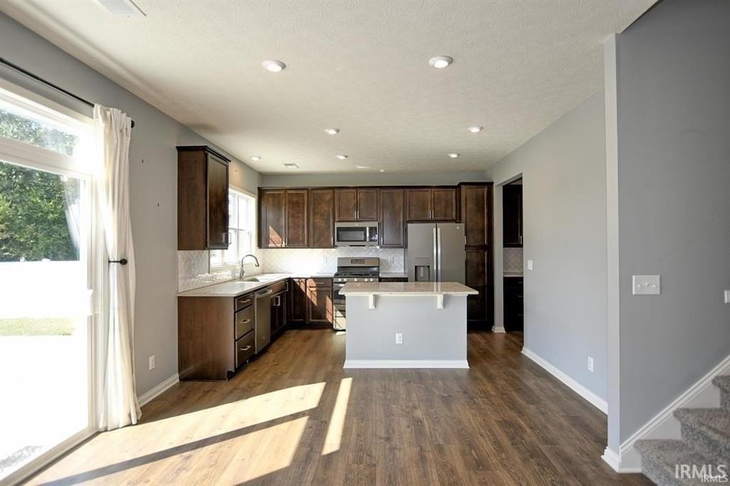 11134 Ensle Dr - Photo 7 of 33