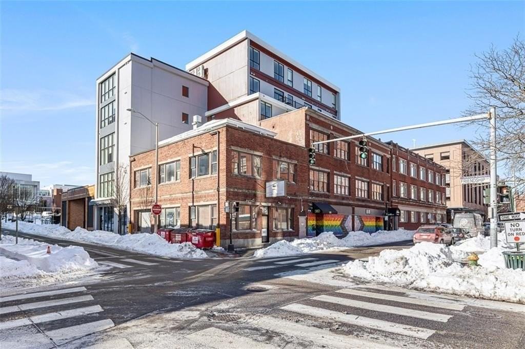 71 Richmond St #5B - Photo 4 of 49