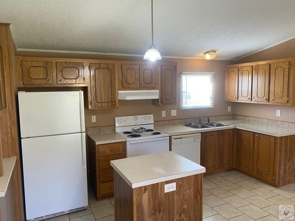 703 S Davis St - Photo 3 of 8