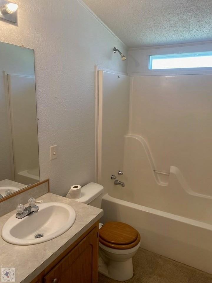 703 S Davis St - Photo 7 of 8
