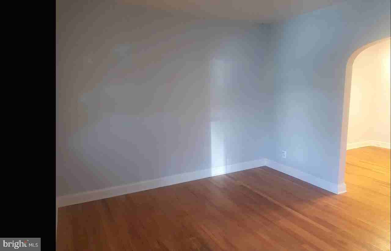 1143 19th St Ne - Photo 4 of 7