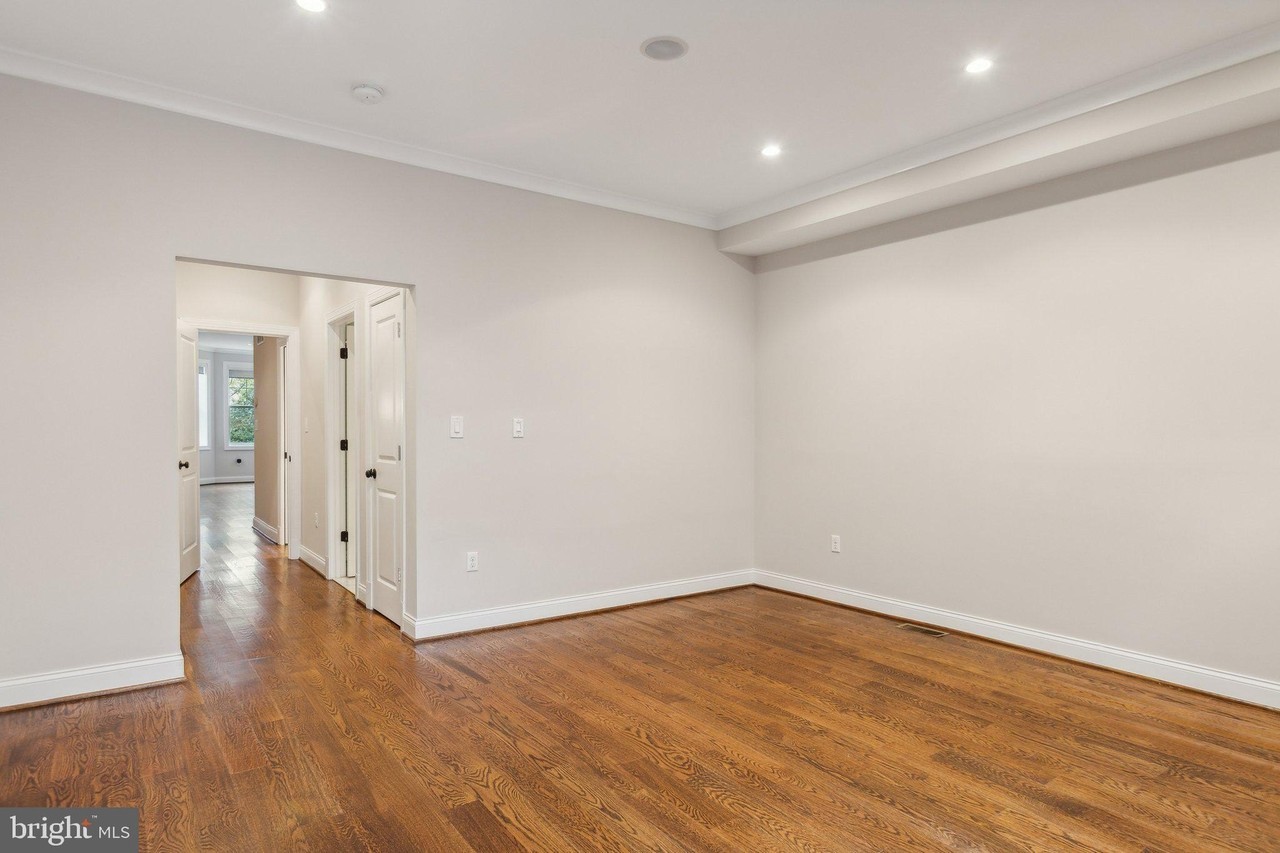 39 U St Ne #1 - Photo 7 of 22