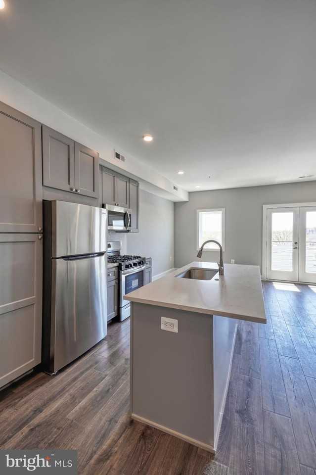 2013 Benning Rd Ne #8 - Photo 4 of 35
