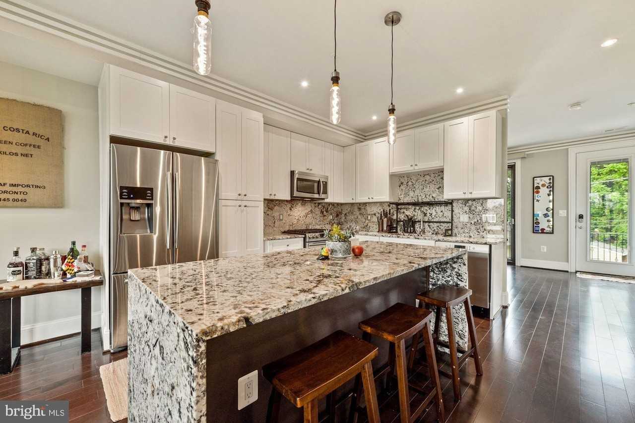 4527 Georgia Ave Nw #2 - Photo 6 of 34