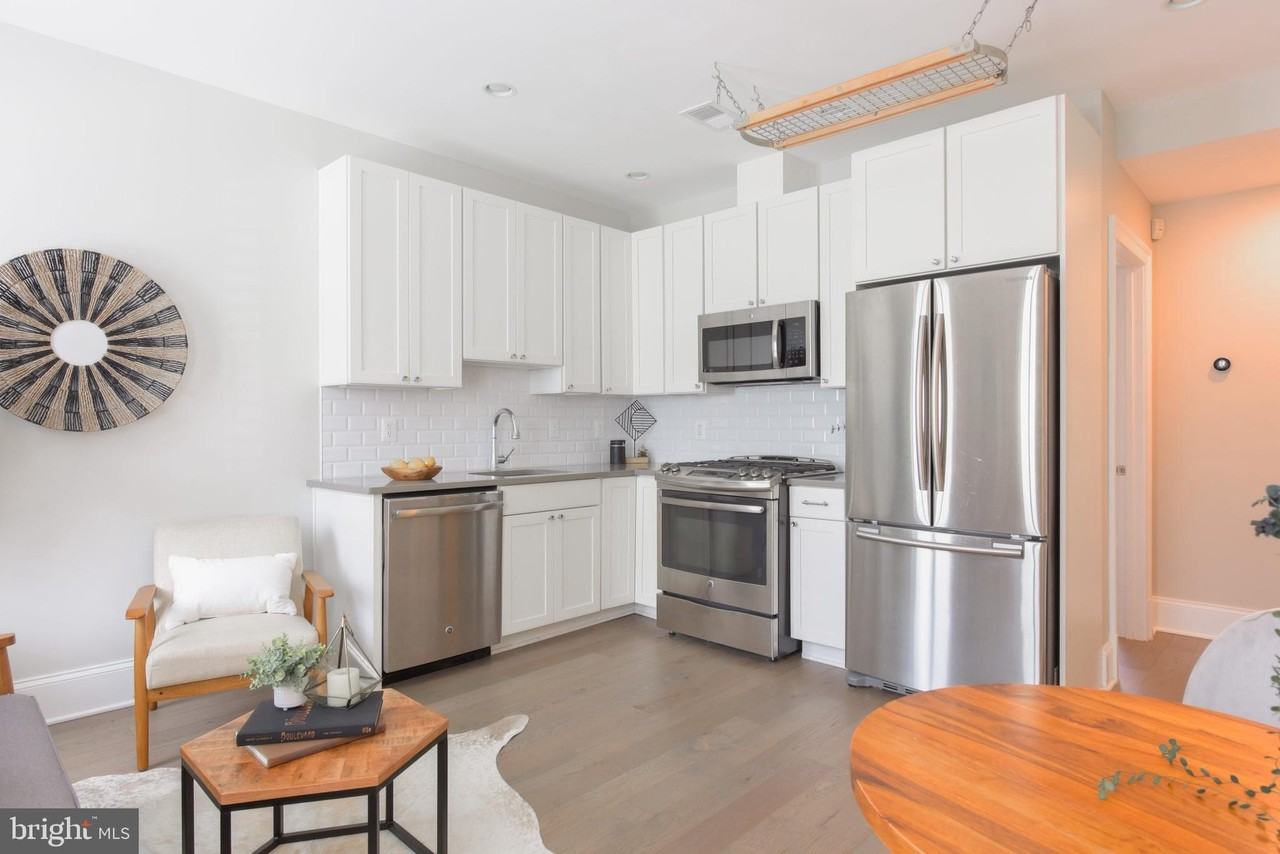 3921 Fulton St Nw #3 - Photo 6 of 24