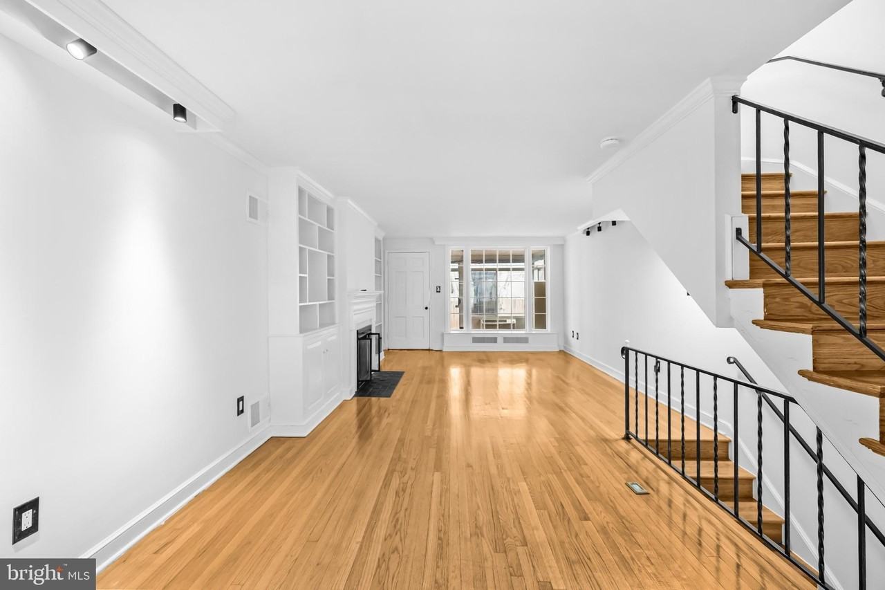 2420 I St Nw - Photo 5 of 50