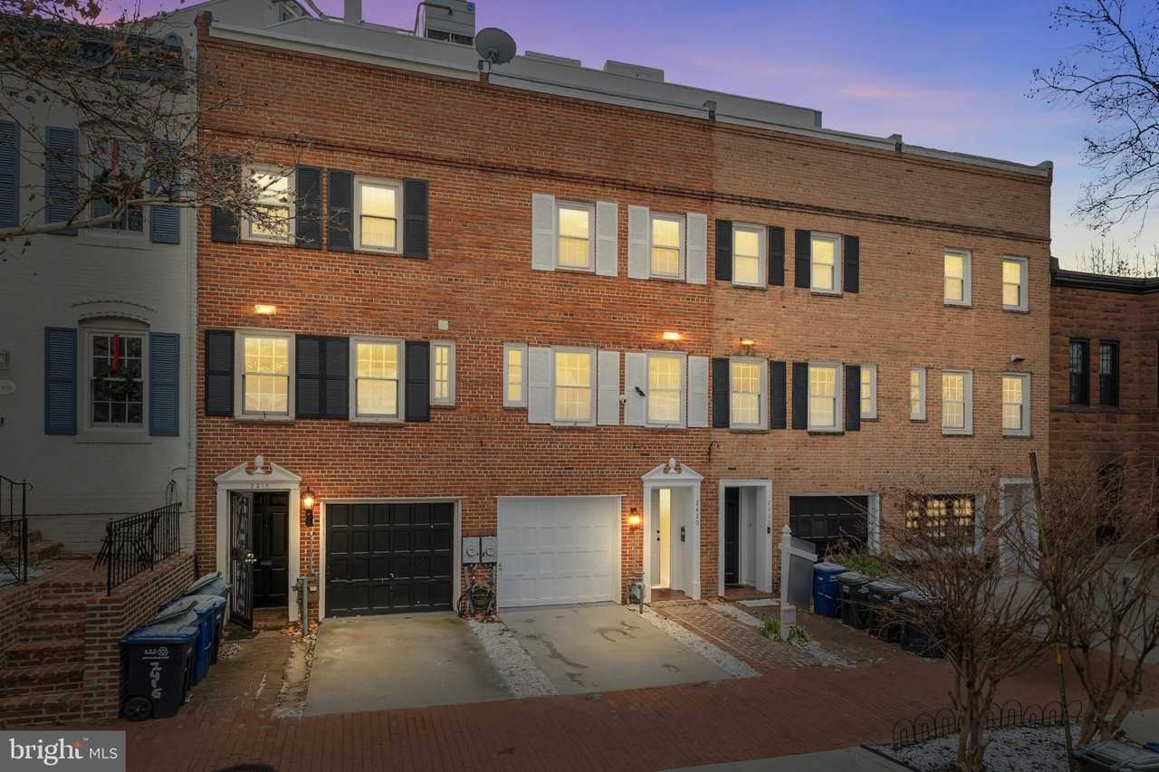 2420 I St Nw - Photo 2 of 50