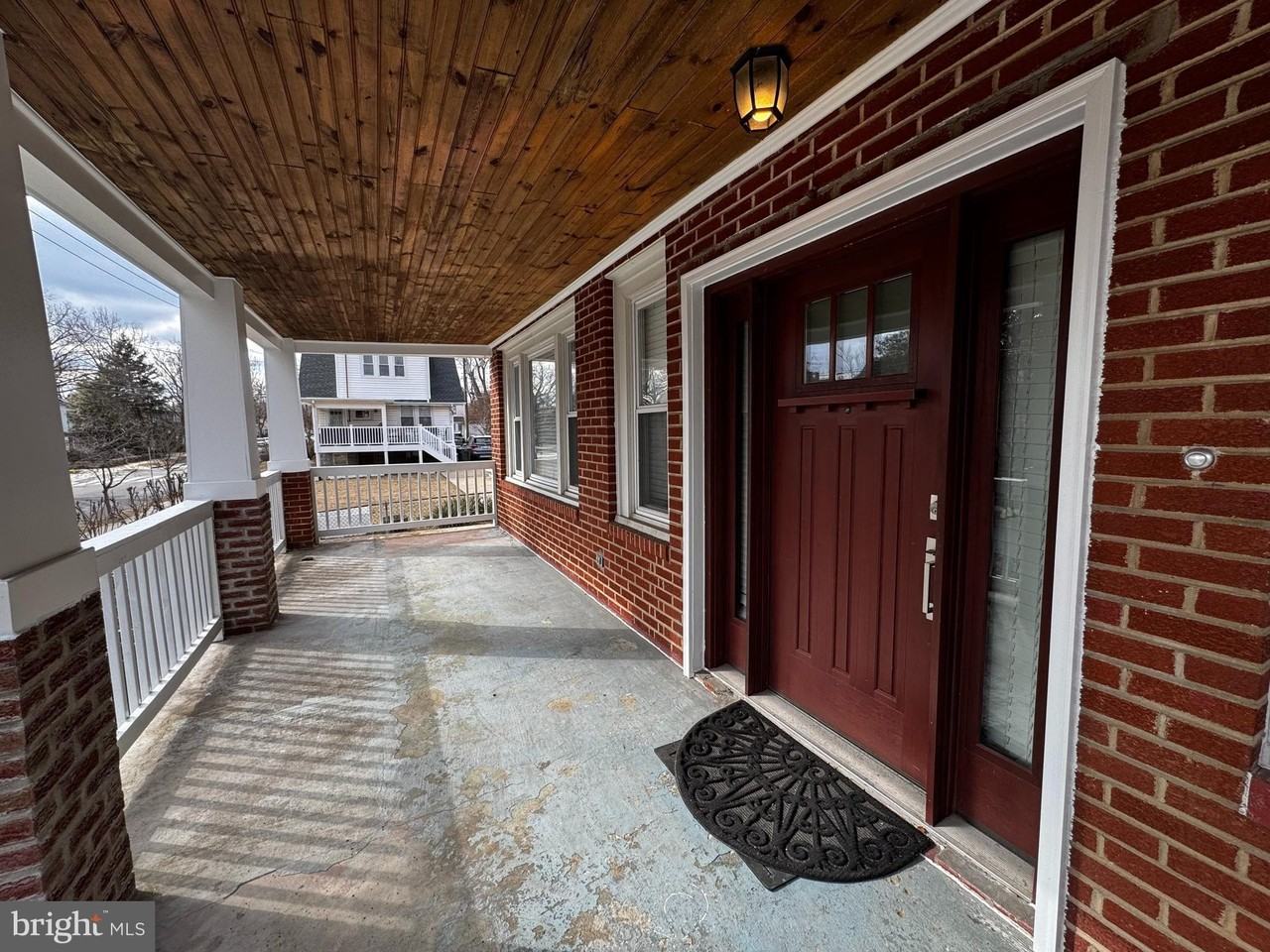 513 Whittier St Nw - Photo 3 of 49