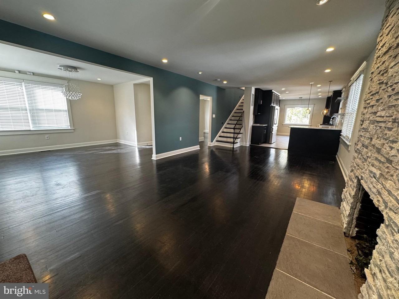 513 Whittier St Nw - Photo 7 of 49