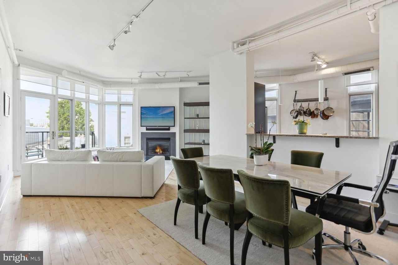 1700 Kalorama Rd Nw Apt 312 - Photo 3 of 17