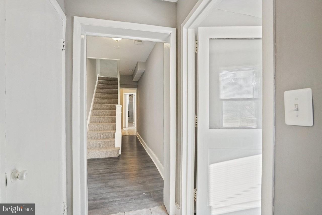 207 Kennedy St Nw - Photo 5 of 32