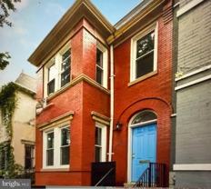 768 Harvard St Nw - Photo 1 of 1