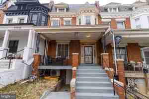 featured image of 1113 Clifton St Nw