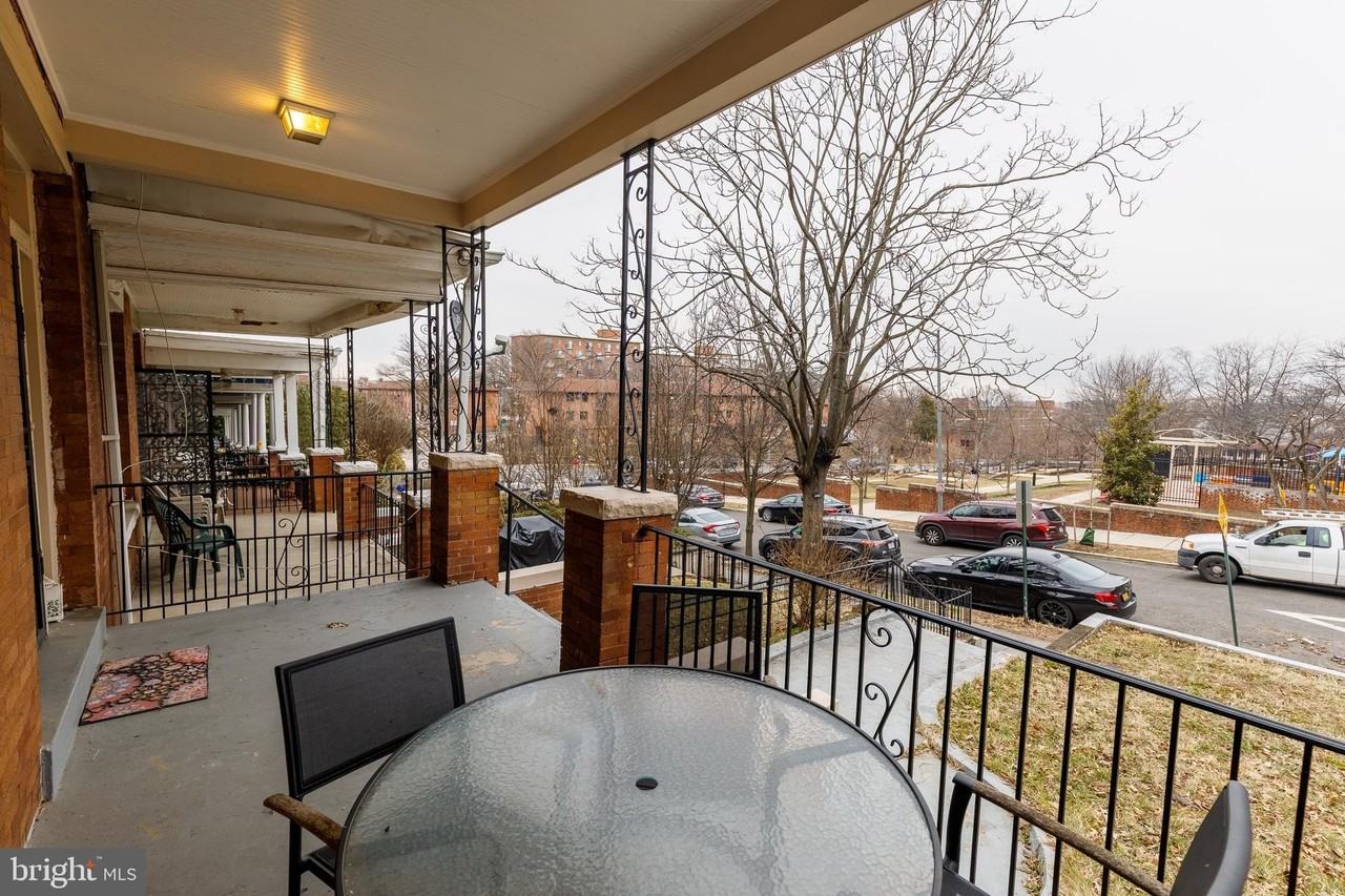 1113 Clifton St Nw - Photo 3 of 45