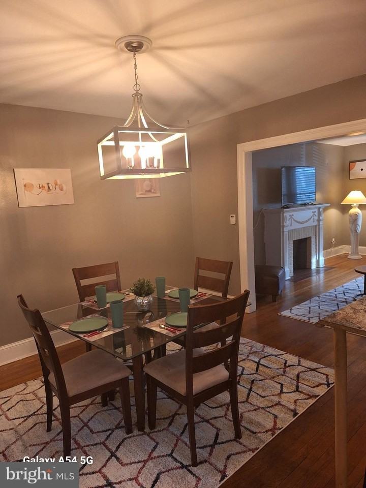 3815 W St Nw - Photo 5 of 13