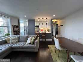 939 Longfellow St Nw #203 - Photo 1 of 1