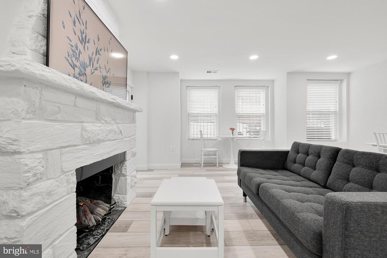 1821 19th St Nw #2 - Photo 4 of 24