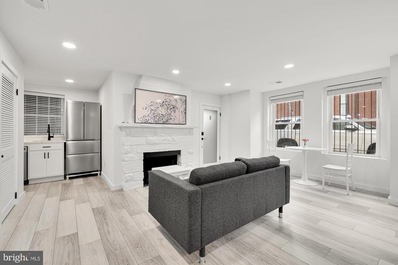 1821 19th St Nw #2 - Photo 5 of 24