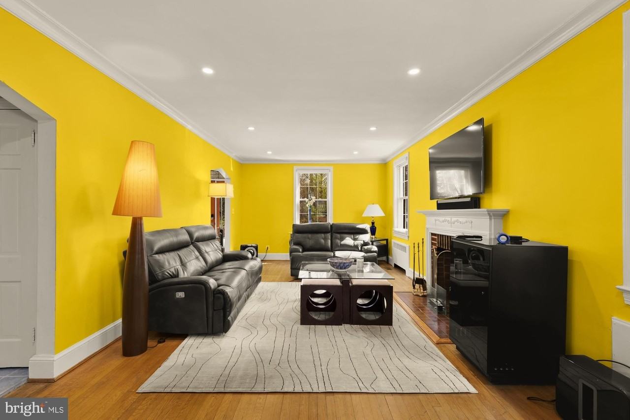 7932 Orchid St Nw - Photo 4 of 38