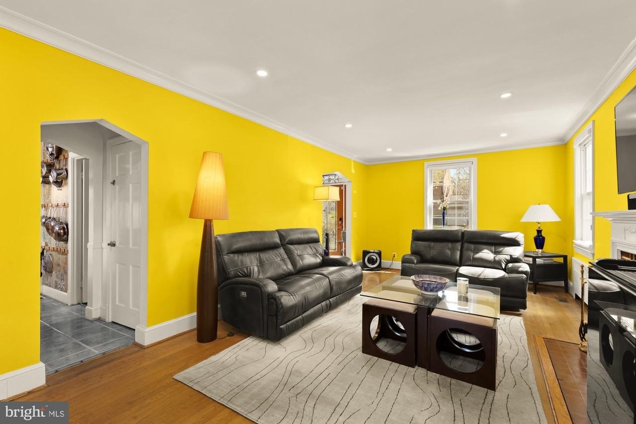 7932 Orchid St Nw - Photo 5 of 38