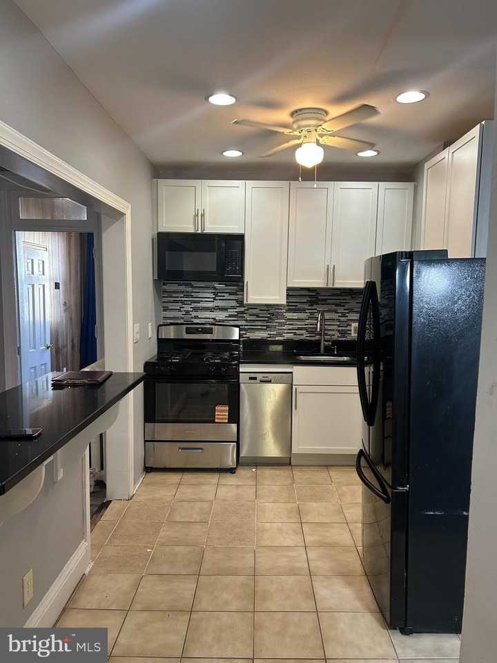 735 Princeton Pl Nw - Photo 3 of 11