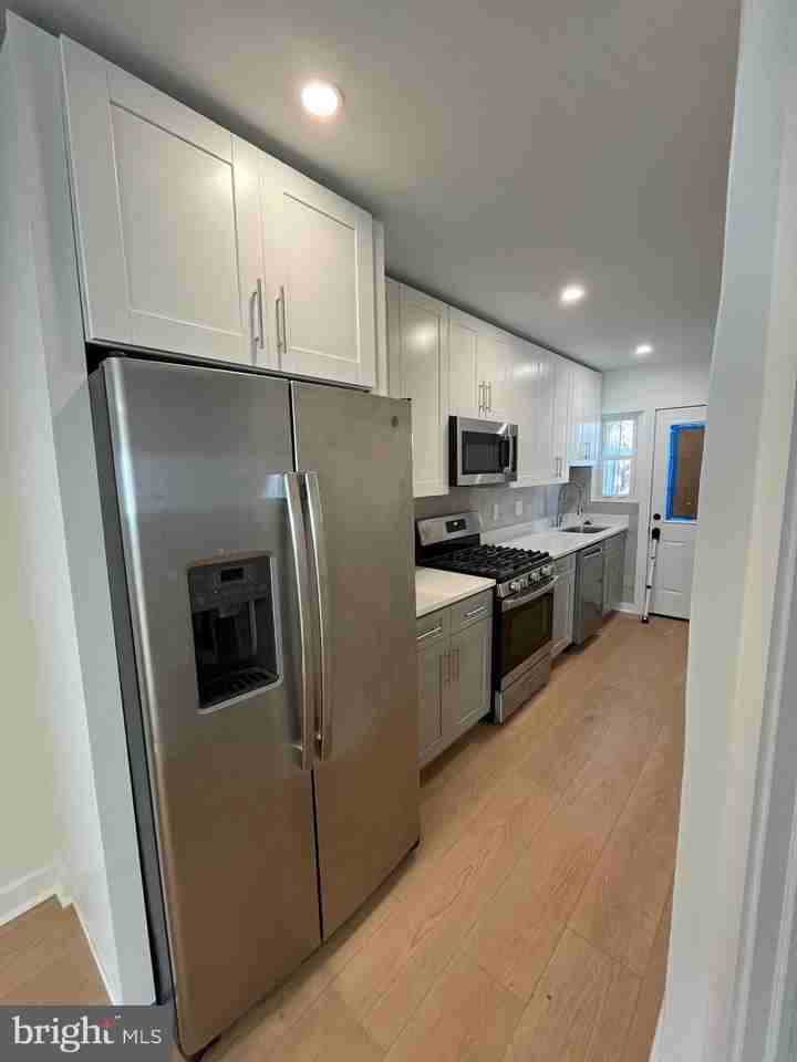 5014 Nash St Ne - Photo 3 of 14