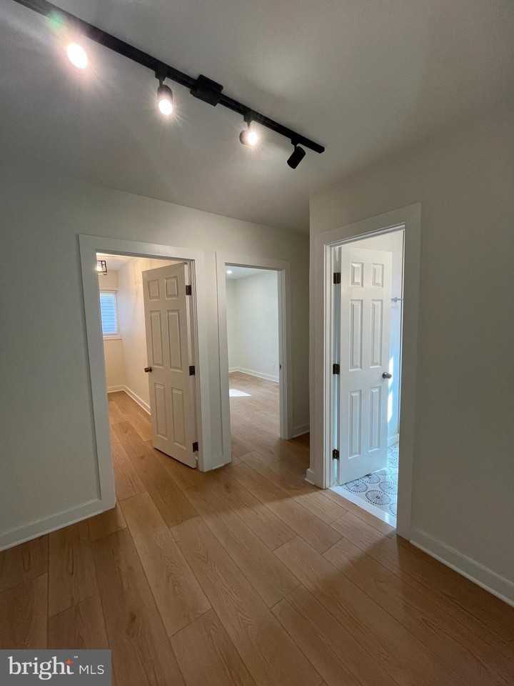 5014 Nash St Ne - Photo 6 of 14