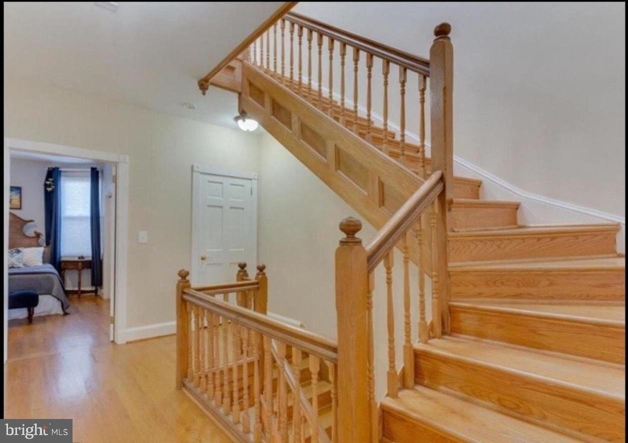 1311 Irving St Nw - Photo 3 of 14