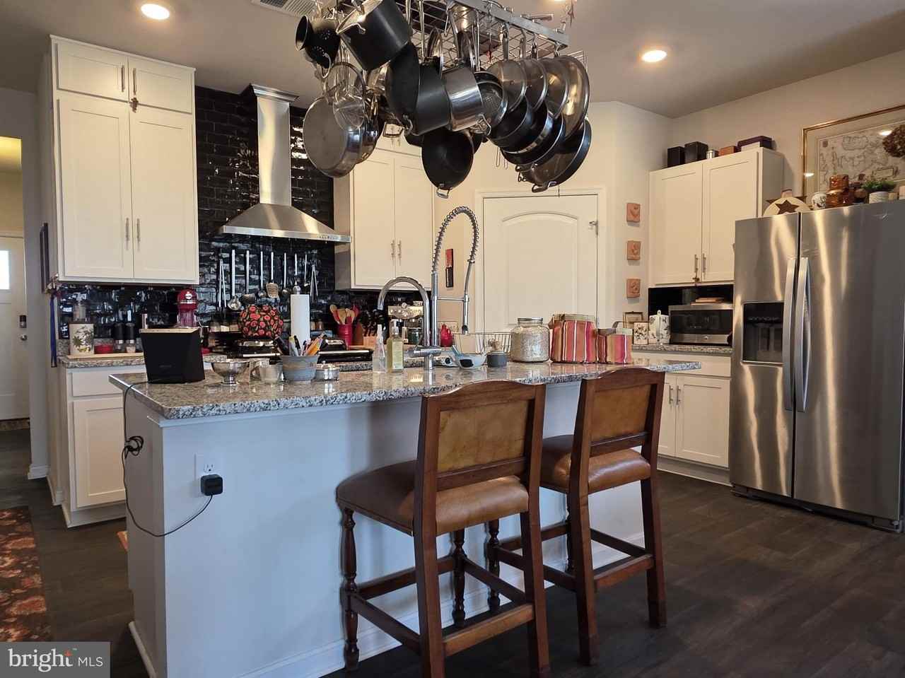 268 Coral Ct - Photo 3 of 26