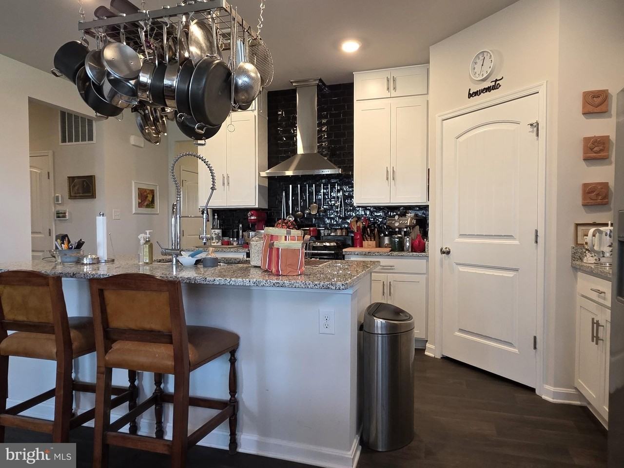 268 Coral Ct - Photo 4 of 26