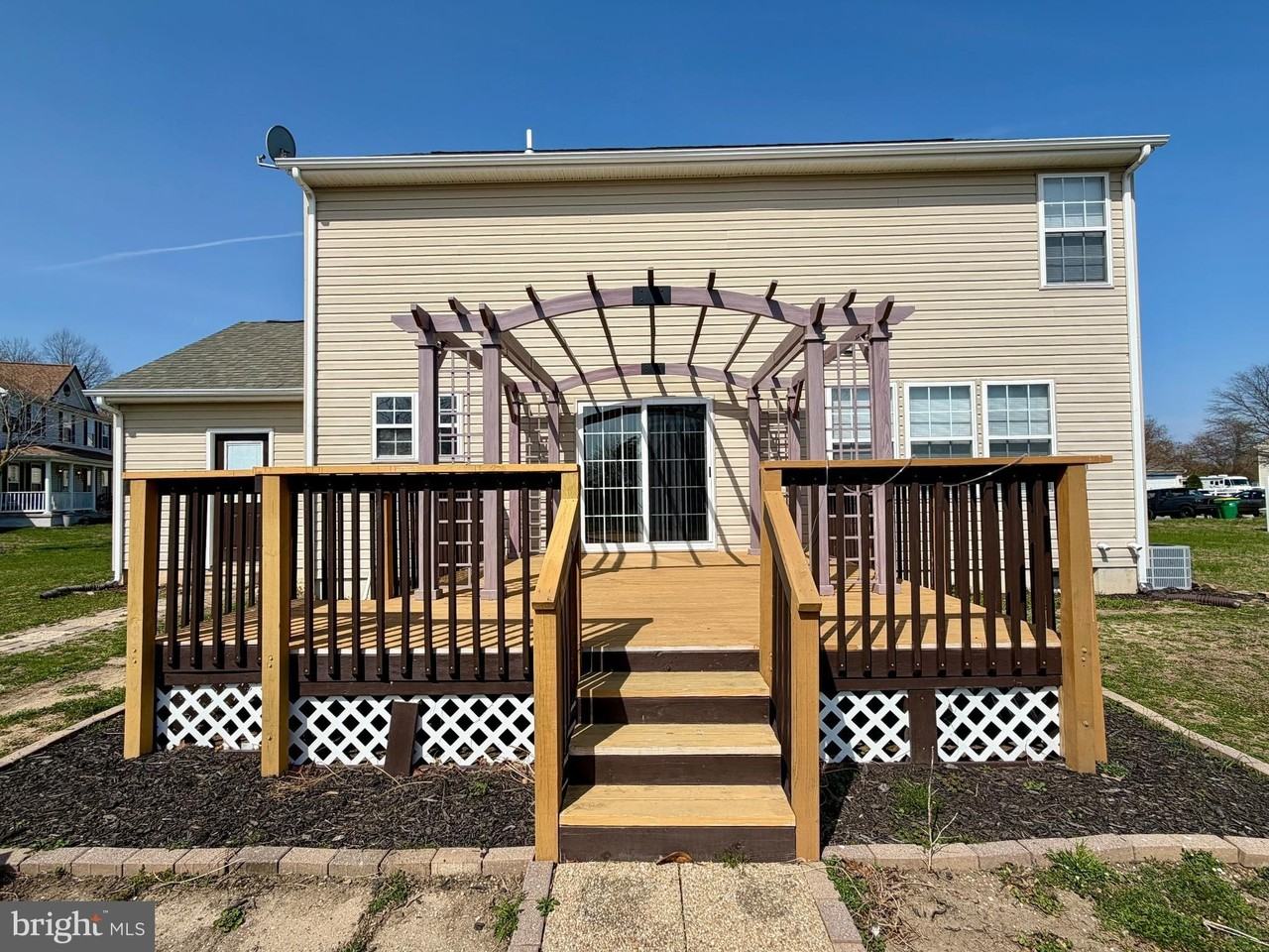 197 Glenhurst Dr - Photo 4 of 32