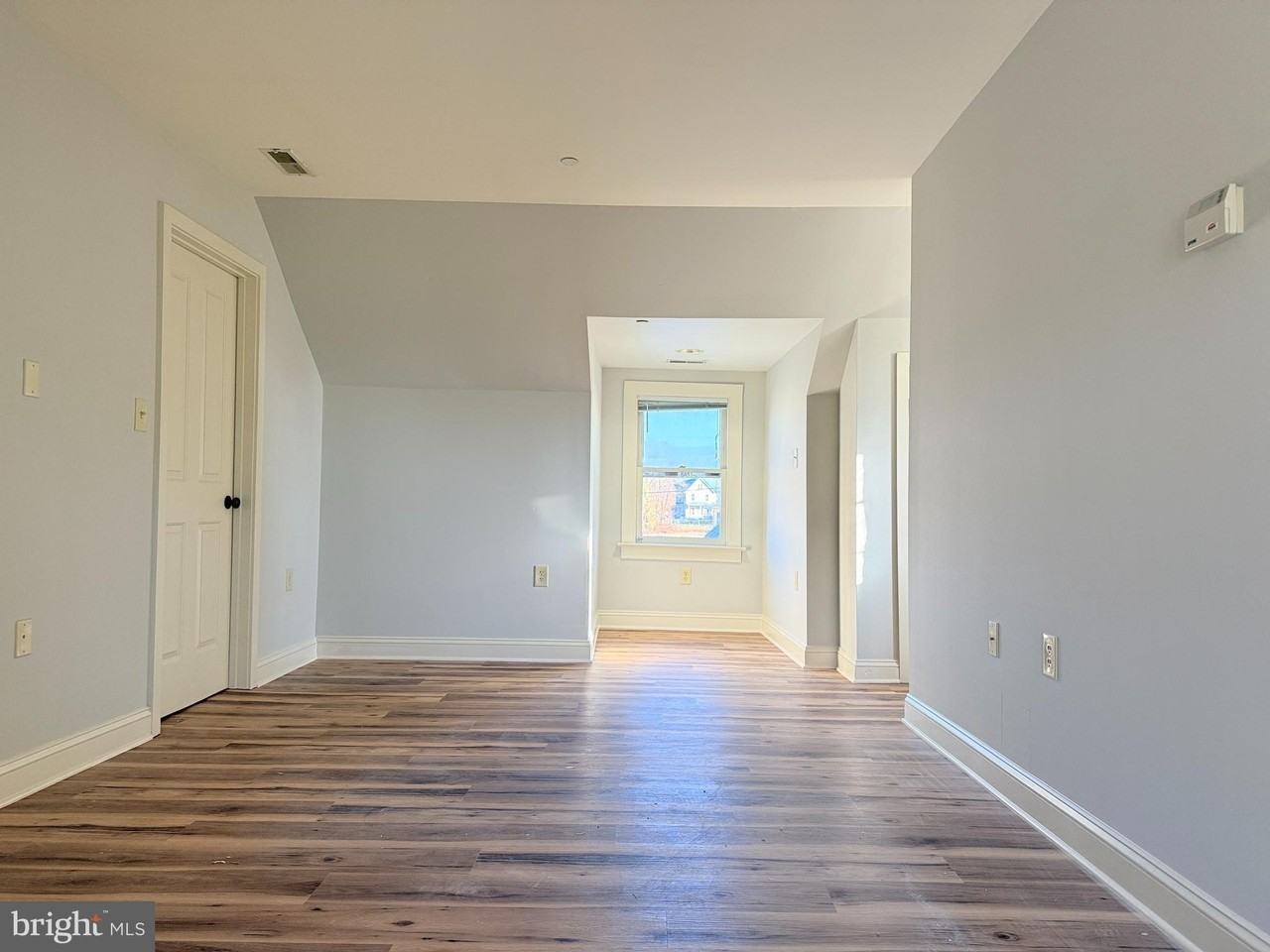 139 Nw Front St - Photo 3 of 9