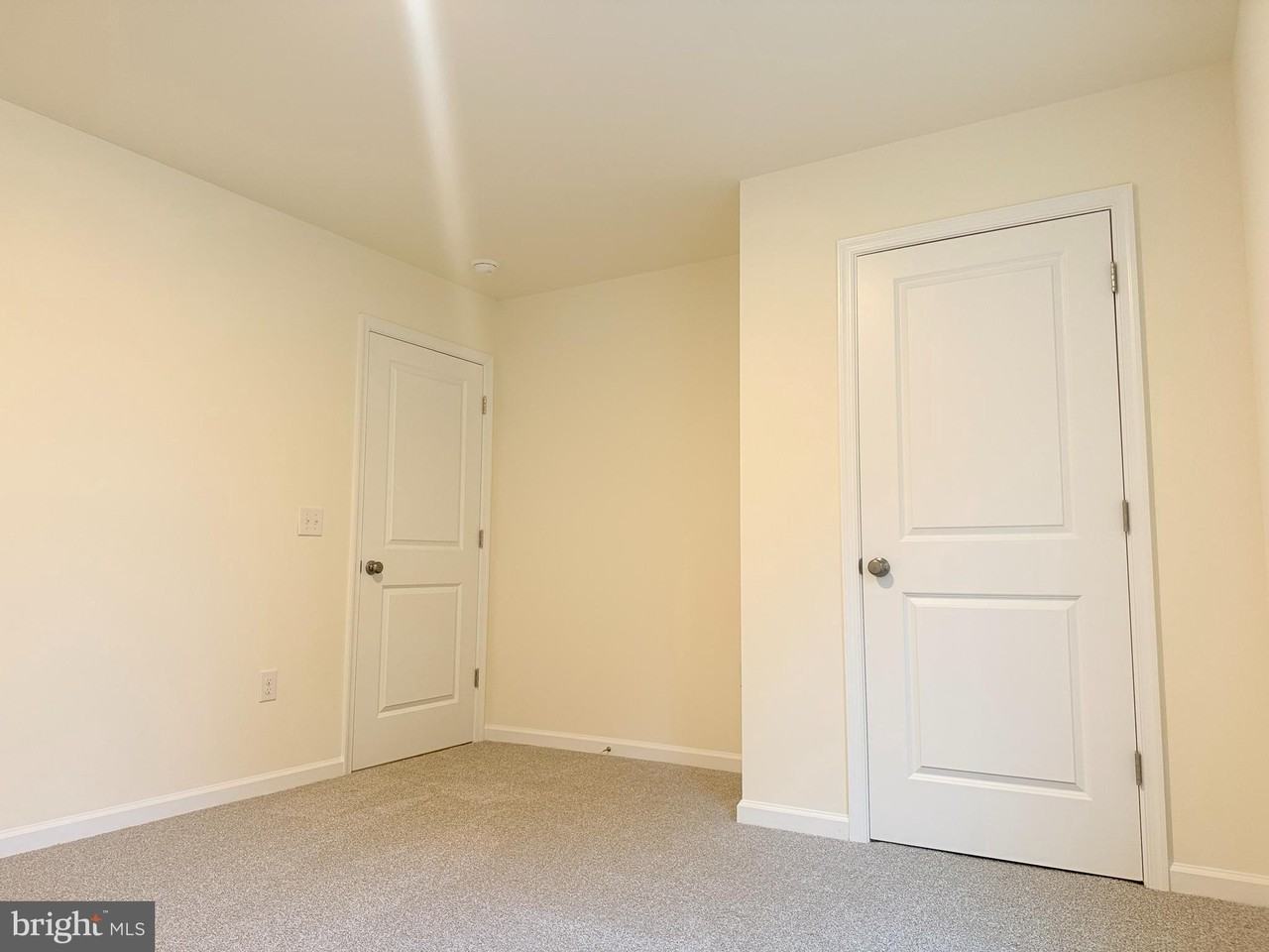 400 N Walnut St - Photo 6 of 12